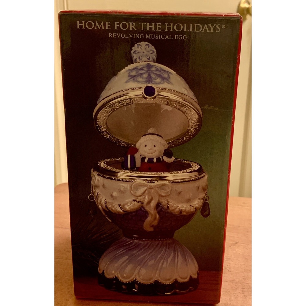 Sankyo Home For Holidays Revolving Musical Egg Plays " Frosty The Snowman"